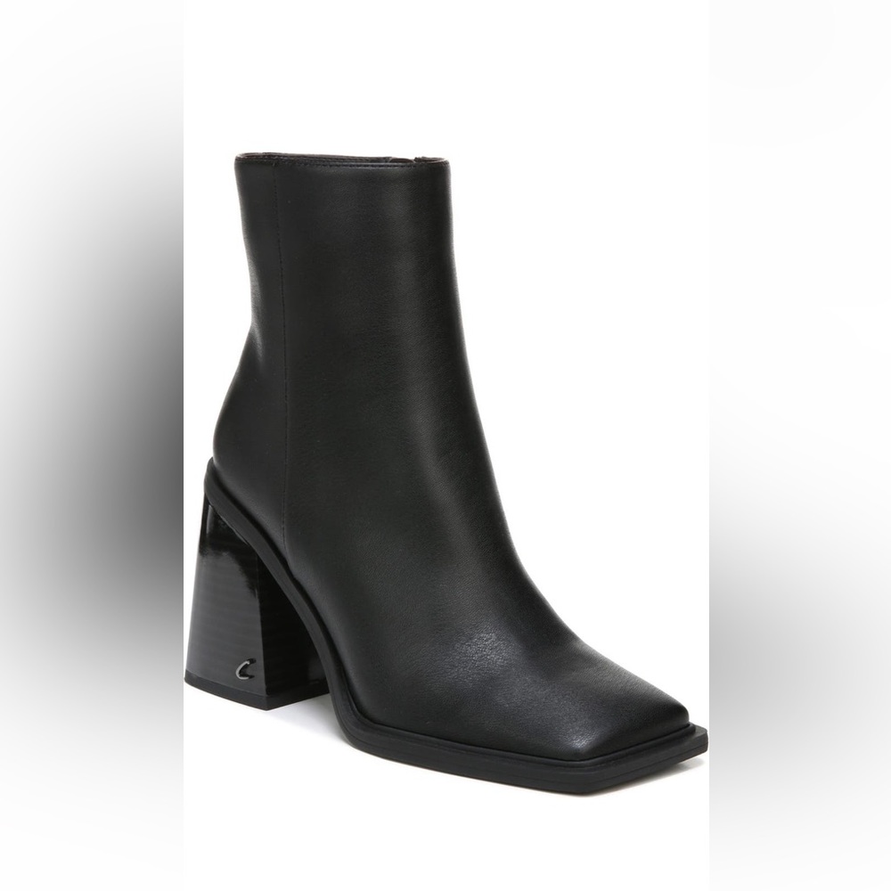 Sam Edelman black Layla 2 booties! New w/o tags or box. Size 7 & 3” block heel!